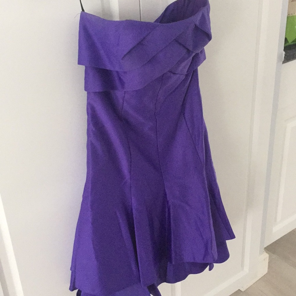 Dress - Picture 2 of 4
